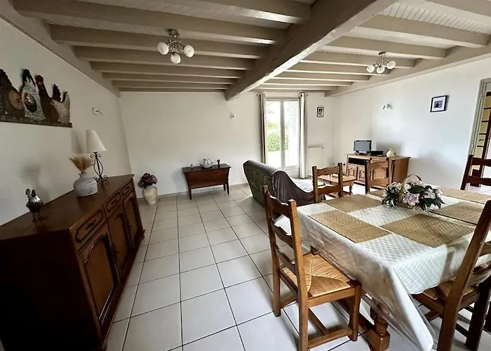 Maison De Campagne Proche Vichy